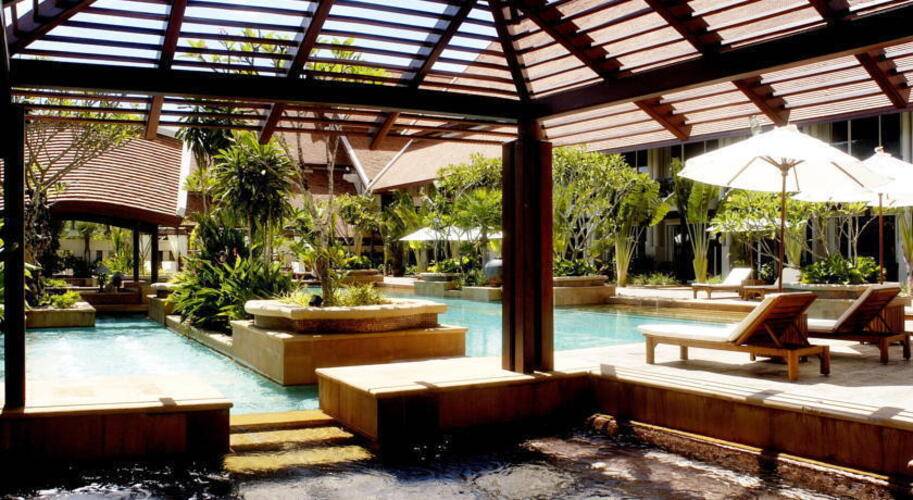 Mission Hills Golf Resort & Spa
