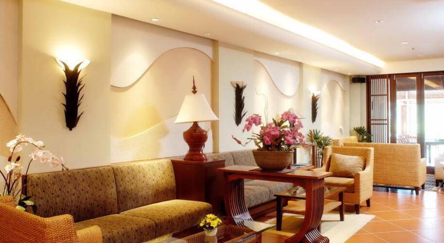 Mission Hills Golf Resort & Spa