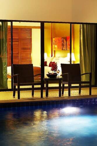 Cosy Beach Hotel Deluxe Wing