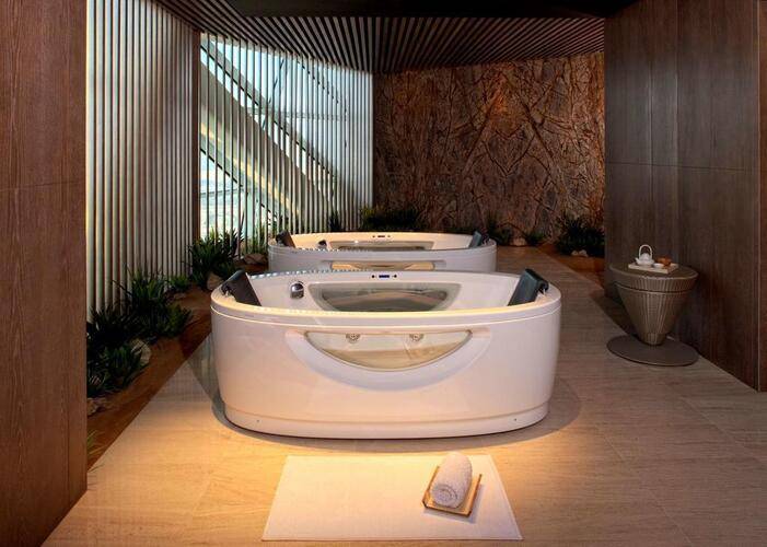 Andaz Capital Gate Abu Dhabi (Ex. Hyatt Capital Gate Hotel)