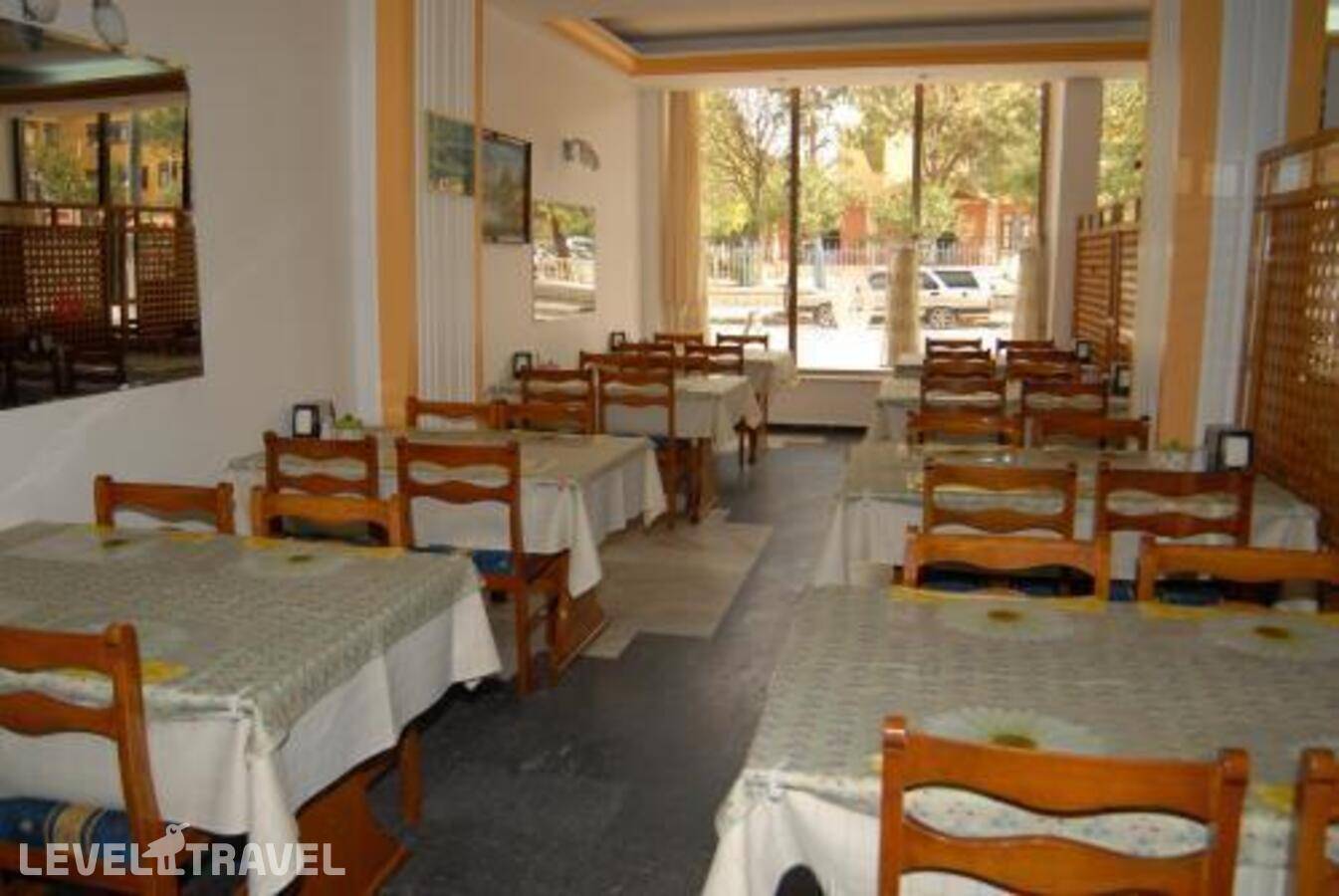 Изображение отеля 8