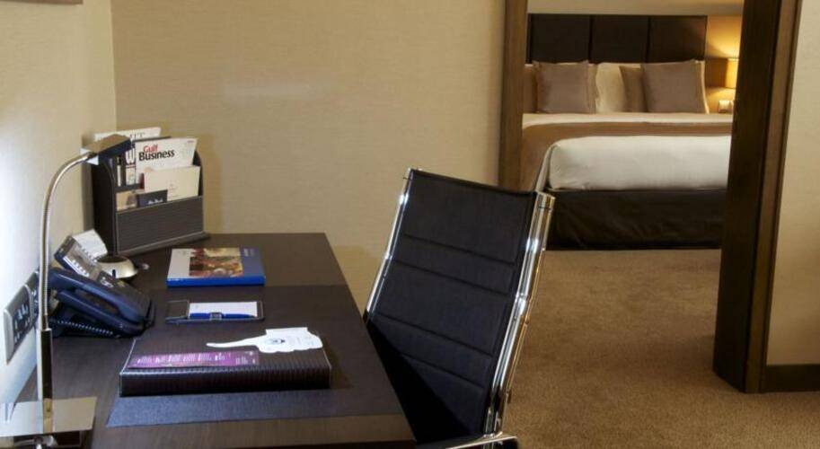 Ramada Downtown Abu Dhabi (Ex.Cristal Salam Hotel)