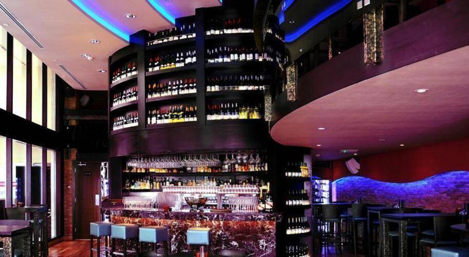 Ramada Downtown Abu Dhabi (Ex.Cristal Salam Hotel)