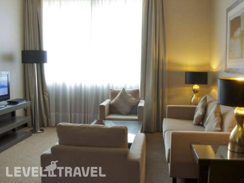 Фотография Ramada Downtown Abu Dhabi (Ex.Cristal Salam Hotel)