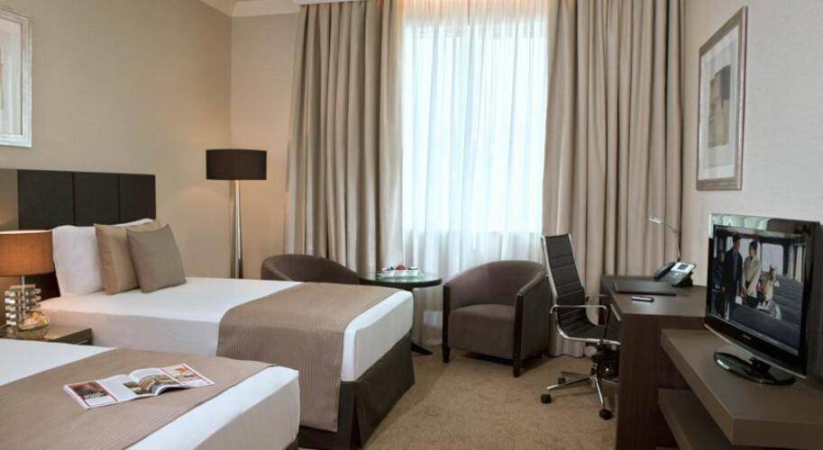 Ramada Downtown Abu Dhabi (Ex.Cristal Salam Hotel)