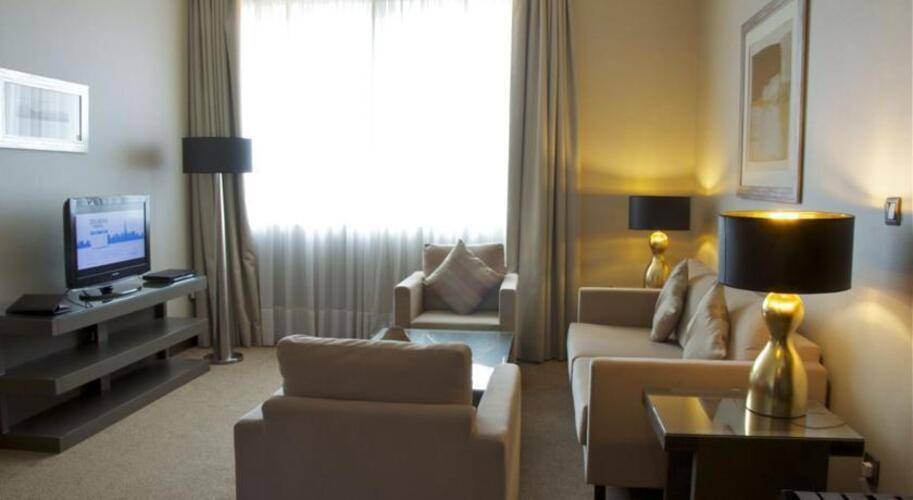 Ramada Downtown Abu Dhabi (Ex.Cristal Salam Hotel)
