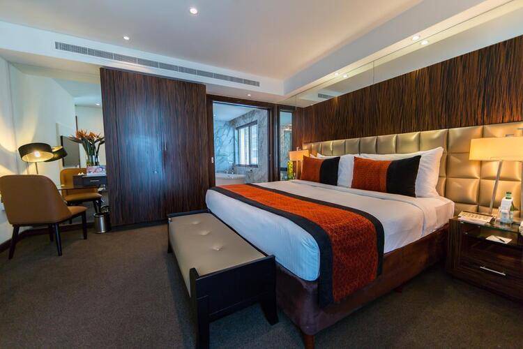 Voco Bonnington Dubai (Ex. Bonnington Jumeirah Lake Towers Dubai)