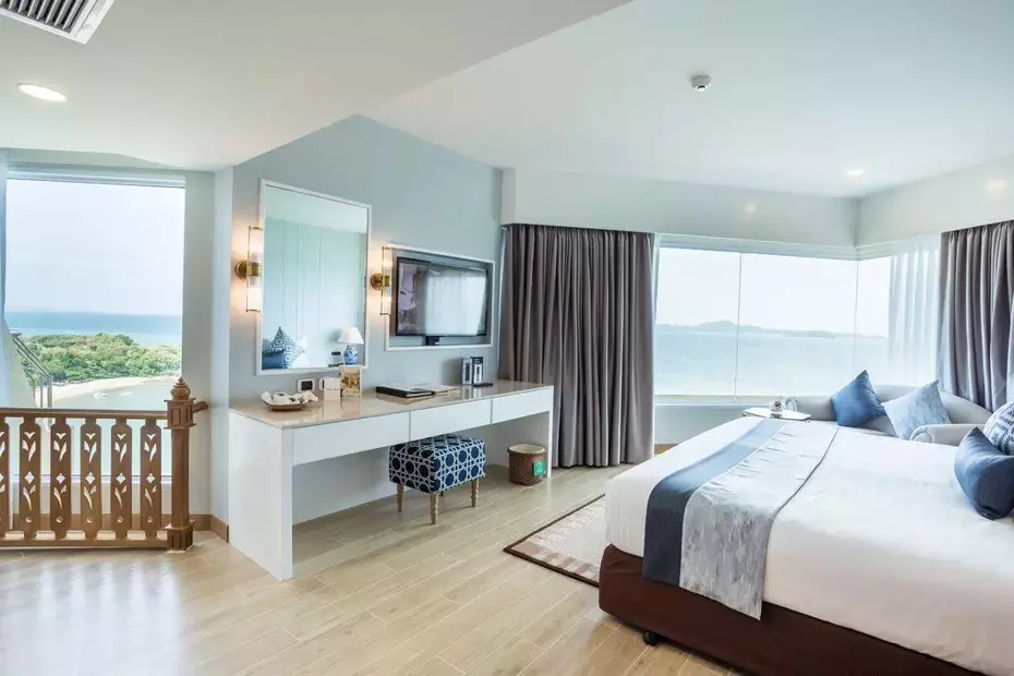 Royal Cliff Beach Hotel