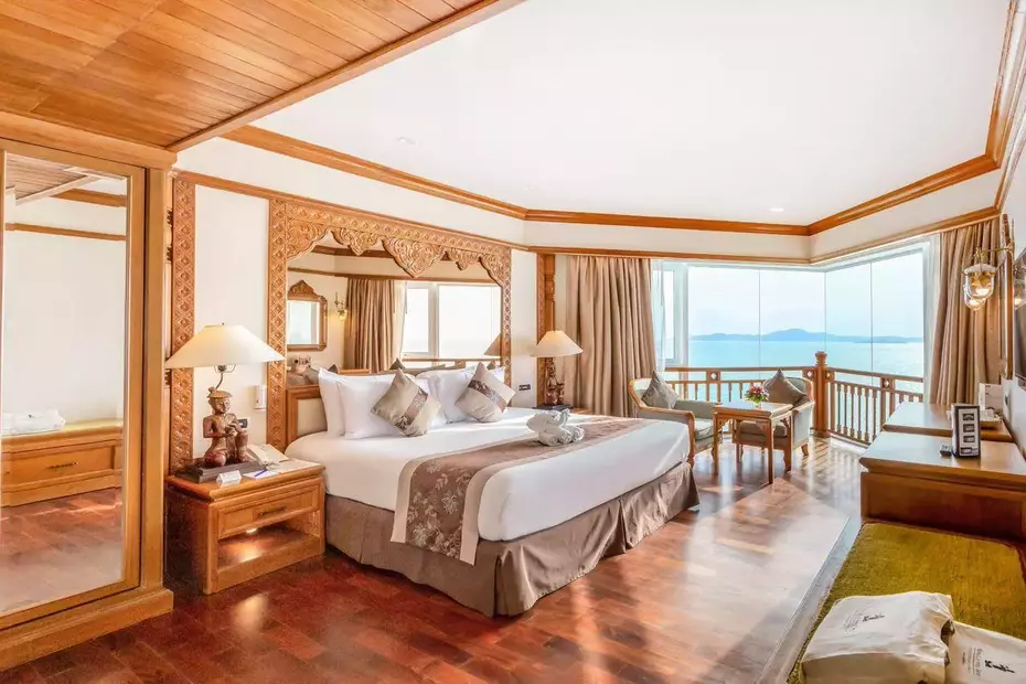 Royal Cliff Beach Hotel