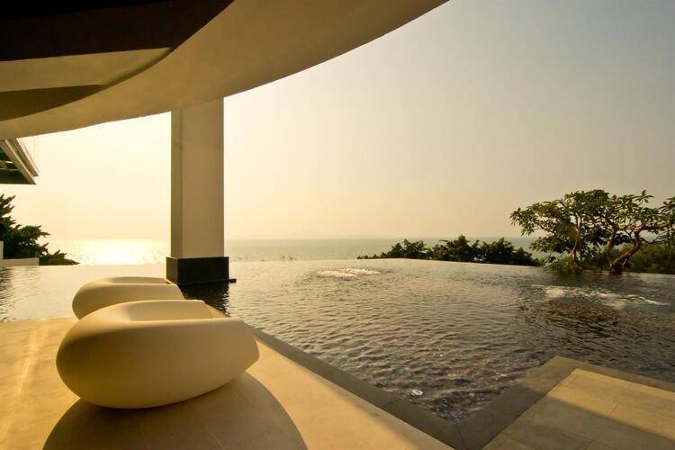 Royal Cliff Beach Hotel
