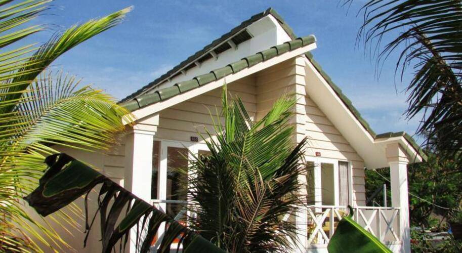 Muine Paradise Beach Resort (Ex. Paradise Ngoc Suong Resort)