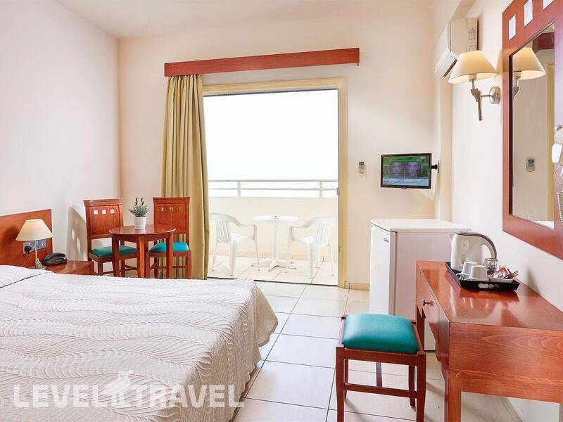 Фотография Iris Beach Hotel