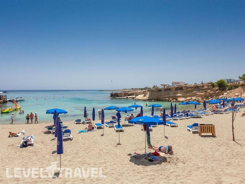 Фотография Iris Beach Hotel