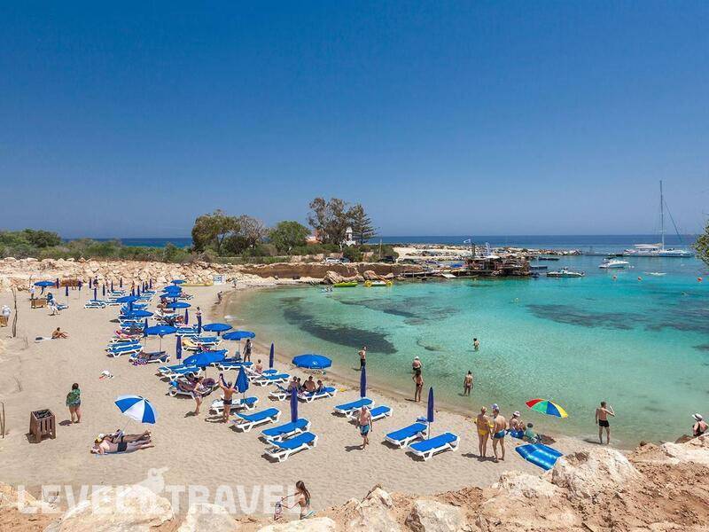 Фотография Iris Beach Hotel
