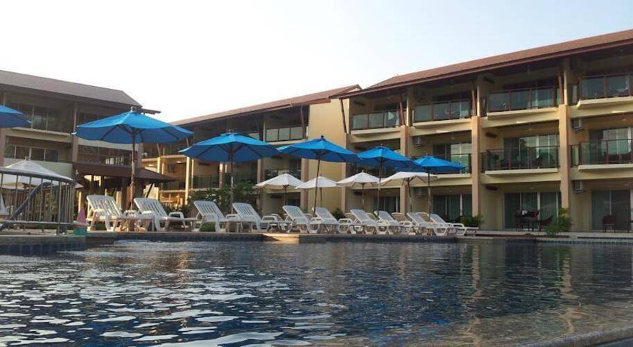 Lanta Pura Beach Resort