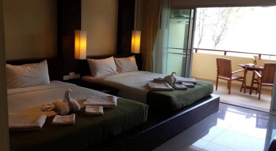 Lanta Pura Beach Resort