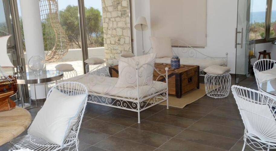 E Hotel Spa & Resort