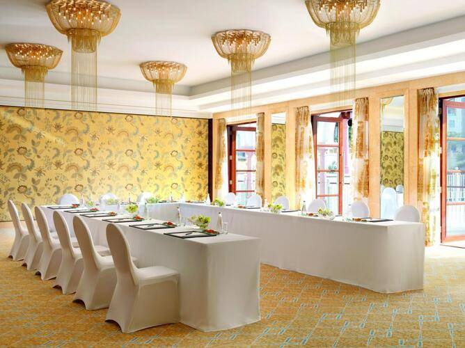 The Ritz-Carlton Dubai