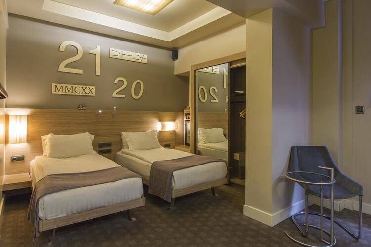 The Peak Hotel