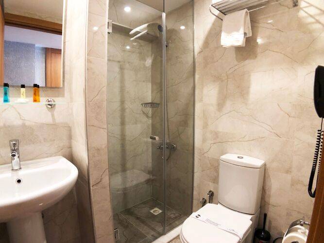 Carlton Istanbul Hotel