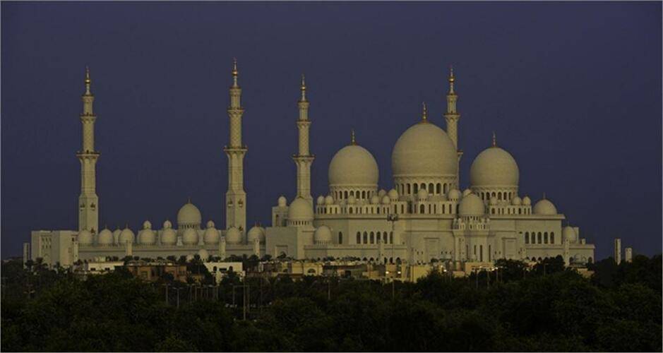 Hilton Capital Grand Abu Dhabi