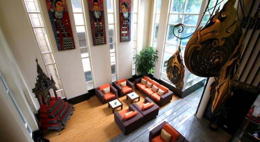 Pinnacle Lumpinee Park Hotel