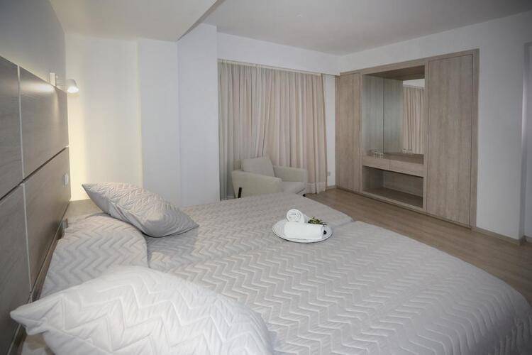 Pier Beach Hotel Apartments