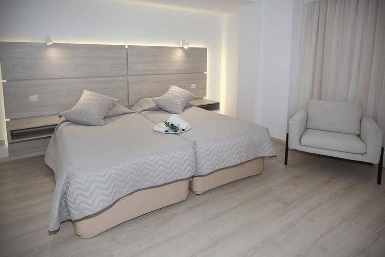 Pier Beach Hotel Apartments