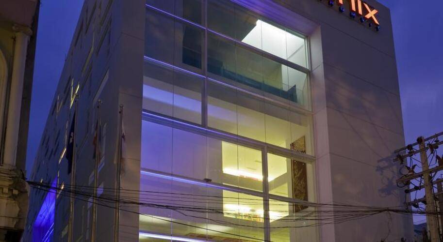 Le Fenix Sukhumvit