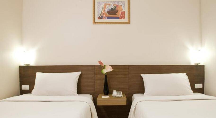 The Seasons Bangkok Siam (Ex. All Seasons Bangkok Siam)