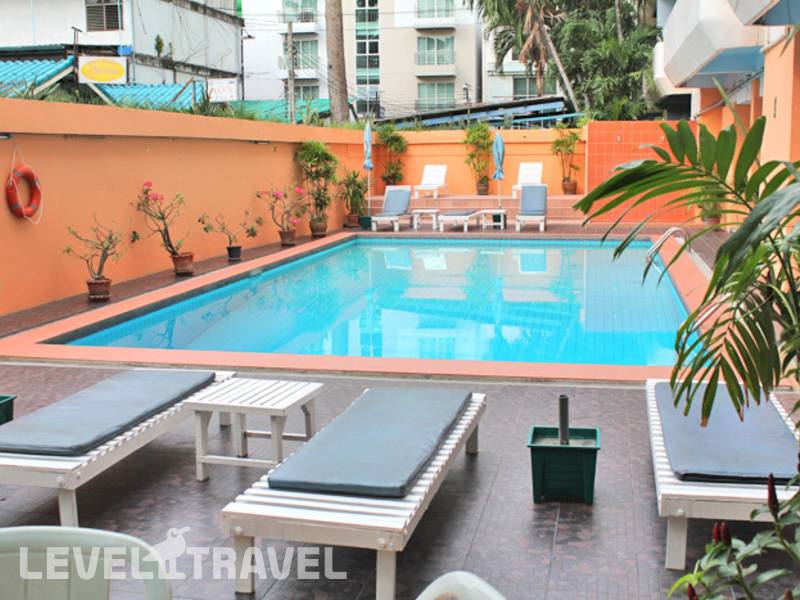Фотография Queen Pattaya Hotel