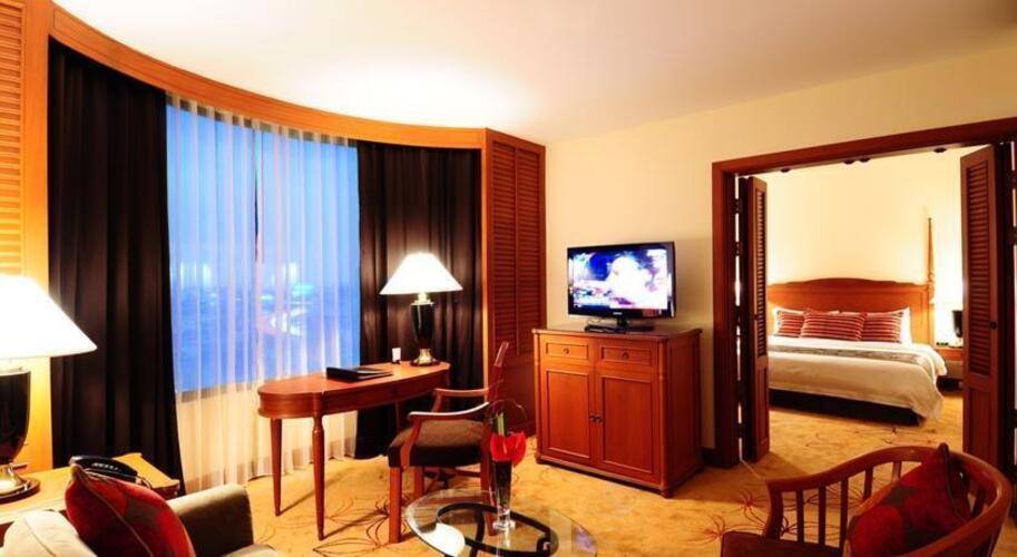Century Park Hotel
