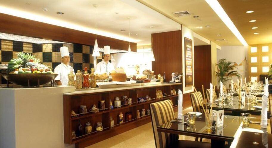 Century Park Hotel