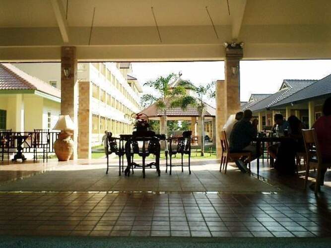 Le Palm Home