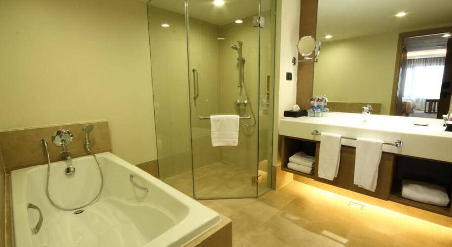 Grand Mercure Bangkok Fortune