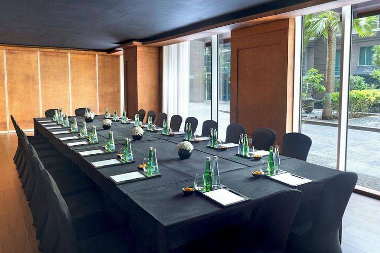 The Ritz Carlton Dubai International Financial Centre