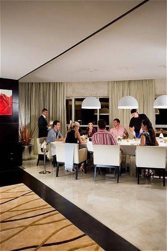 Marriott Dubai Harbour Hotel & Suites