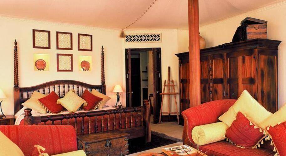Al Maha Desert Resort & Spa