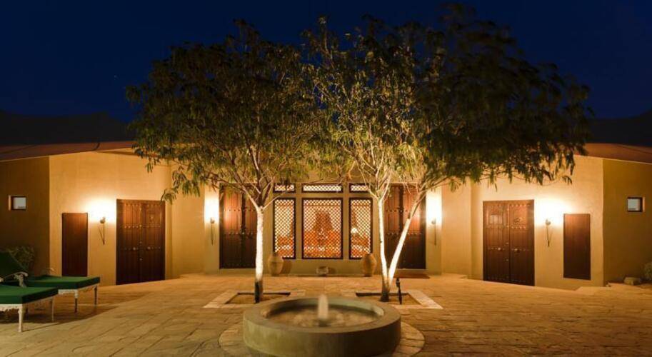 Al Maha Desert Resort & Spa