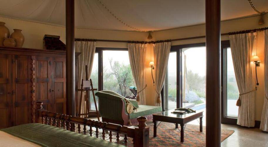 Al Maha Desert Resort & Spa