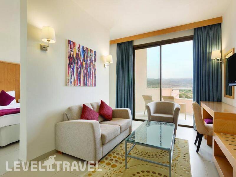 Фотография Ramada Resort Dead Sea (Ex.Winter Valley Warwick Resort&Spa)