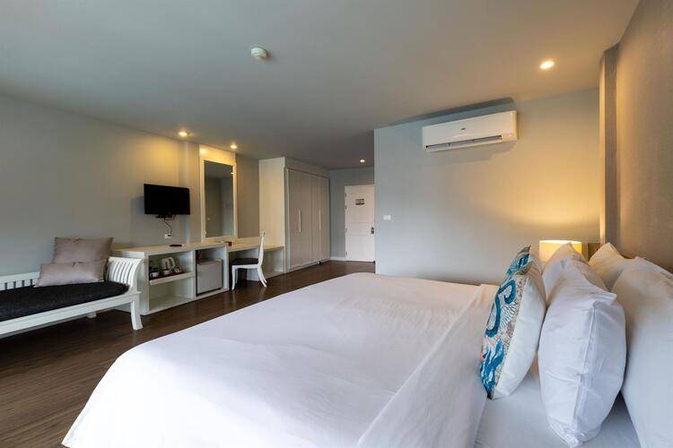 Arinara Bangtao Beach Resort (Ex. Dalar Resort)