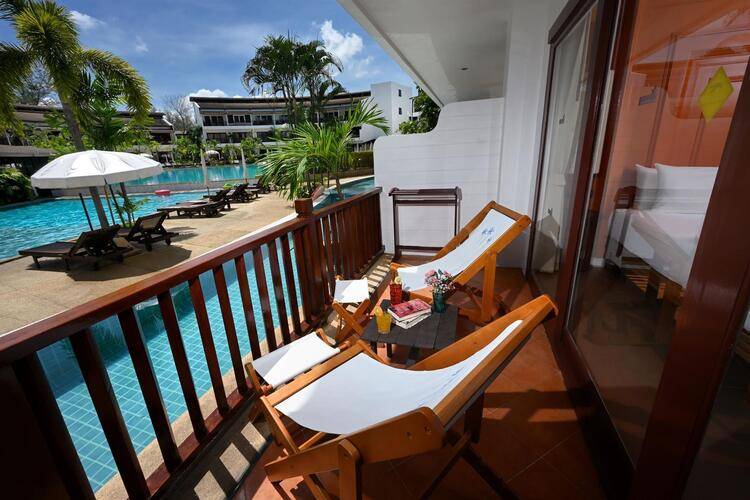 Arinara Bangtao Beach Resort (Ex. Dalar Resort)