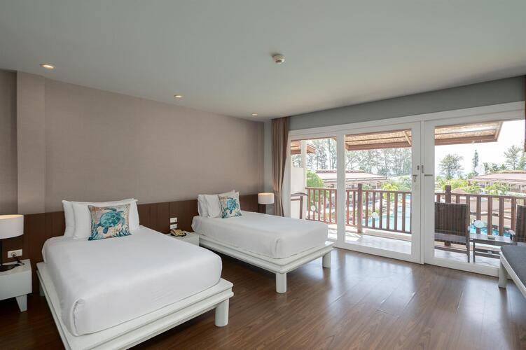 Arinara Bangtao Beach Resort (Ex. Dalar Resort)