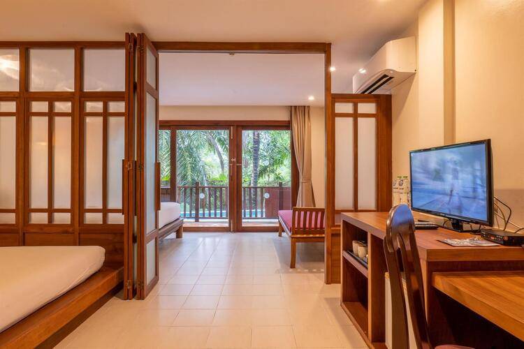 Arinara Bangtao Beach Resort (Ex. Dalar Resort)