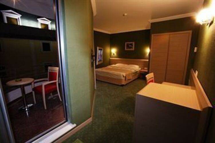 Sv Boutique Hotel