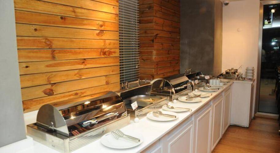 Ramada Istanbul Asia Hotel