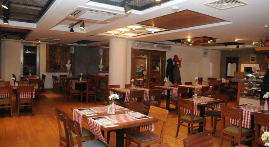 Ramada Istanbul Asia Hotel