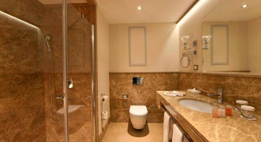 Ramada Istanbul Asia Hotel