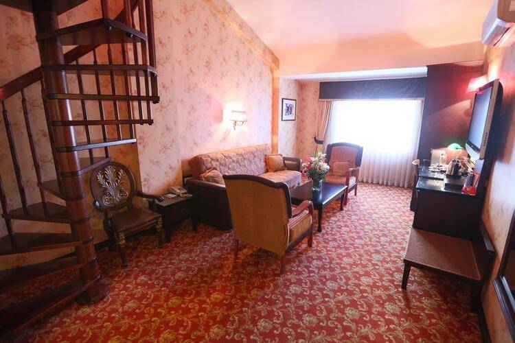 Pera Rose Hotel